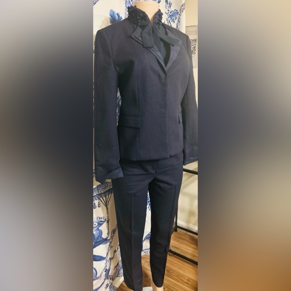 Hugo Boss Navy Blue Women's 2-Piece Pantsuit